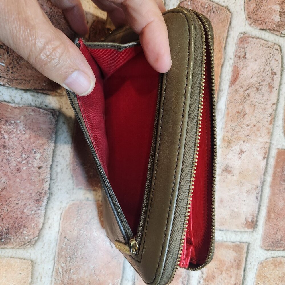 Fossil Walllet, Camel Colored, Red Inside, Good C… - image 6